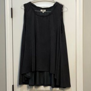 Umgee Black Asymmetrical Sleeveless Tank Top